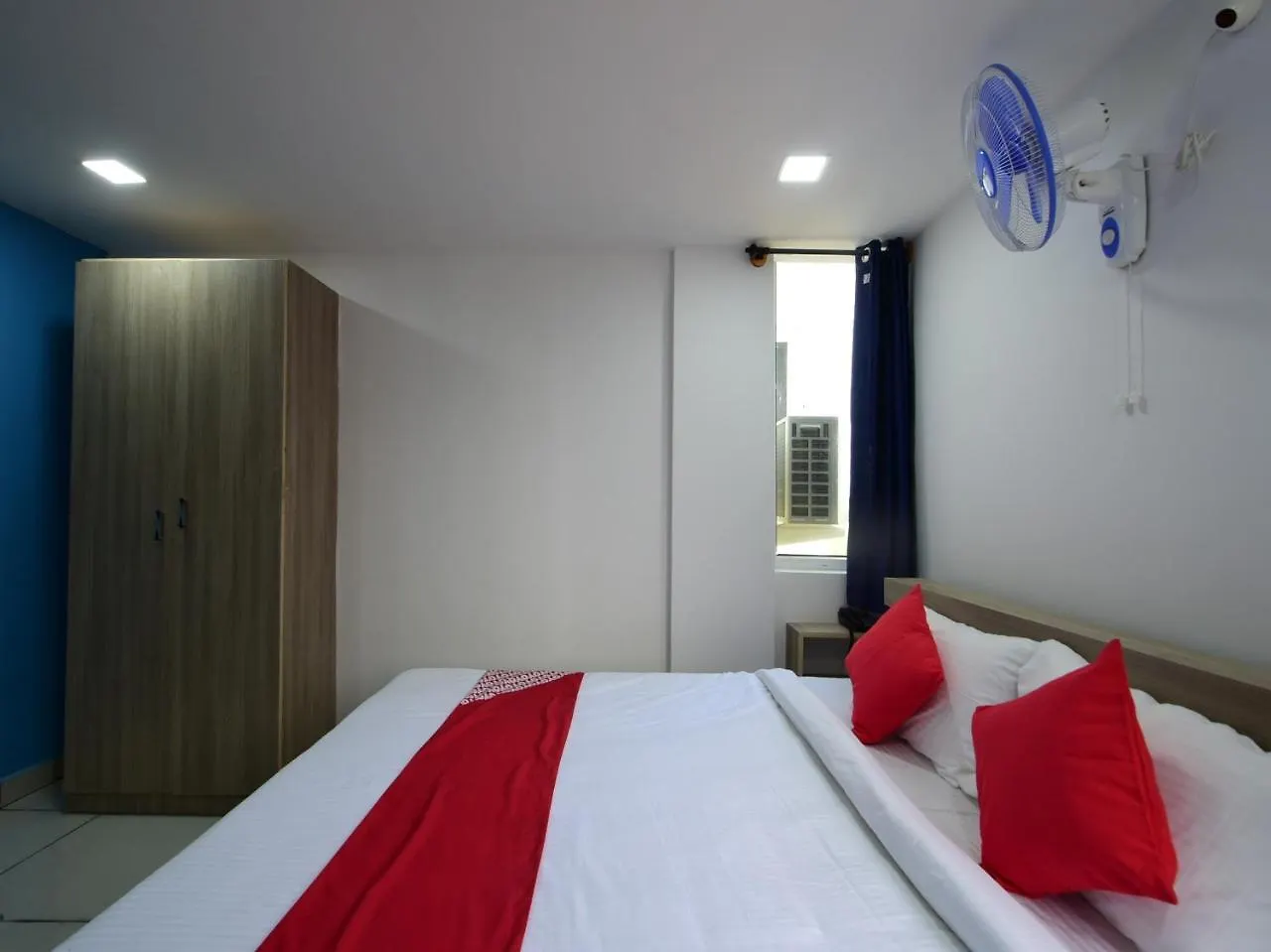 Hotel Oyo 18487 V Wella Inn Mysore