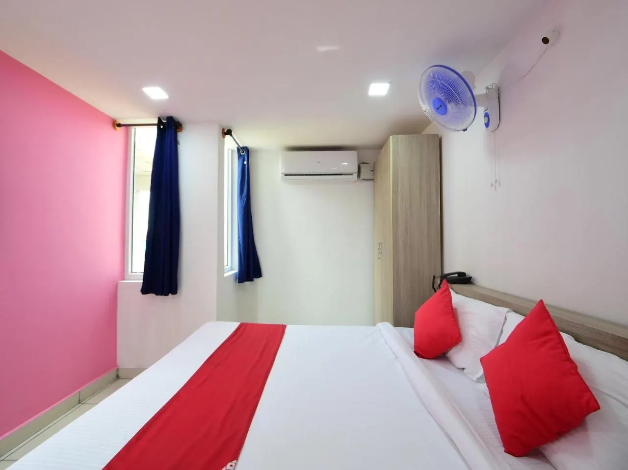 Oyo 18487 V Wella Inn Mysore