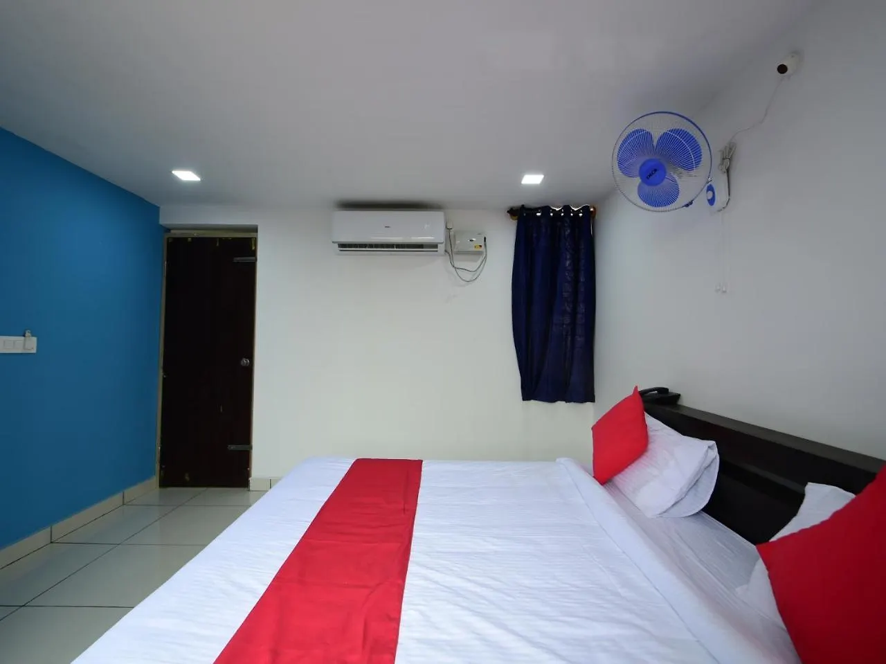 Hotel Oyo 18487 V Wella Inn Mysore