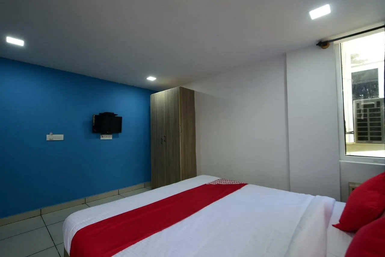 Oyo 18487 V Wella Inn Mysore 3*,